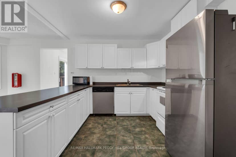 9 Little Lake Drive, Barrie, photo 4