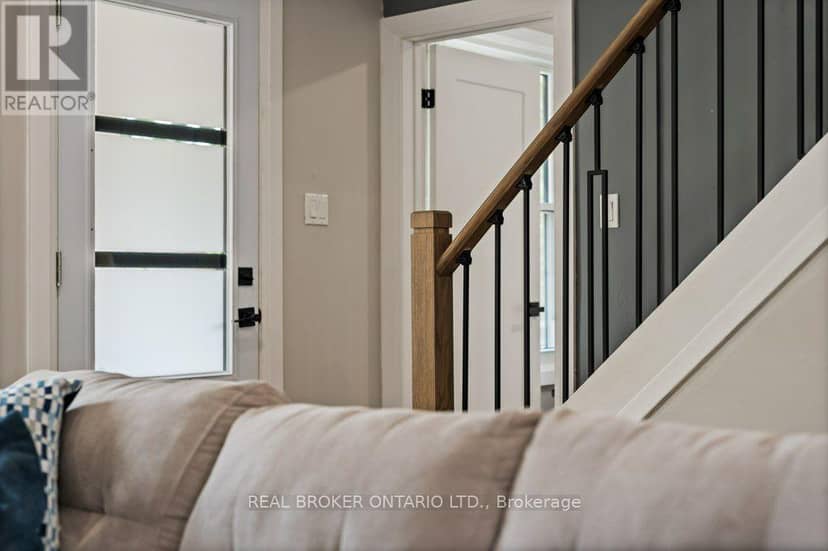 493 Crosby Avenue — photo 5 of 38
