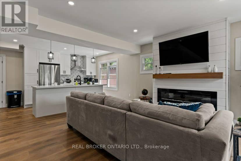 493 Crosby Avenue — photo 8 of 38