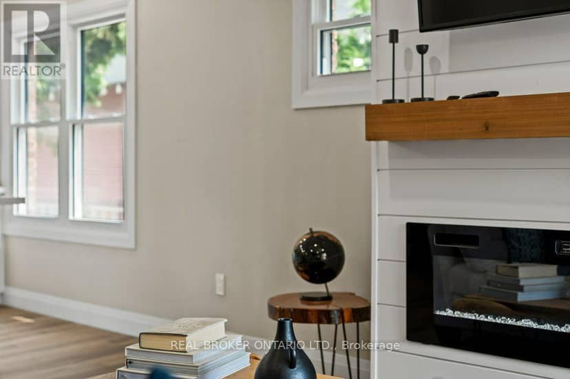 493 Crosby Avenue — photo 9 of 38