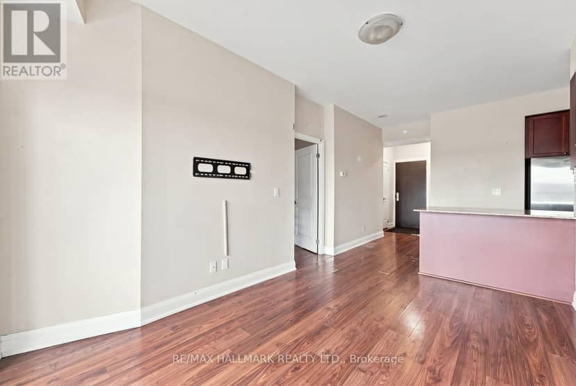 905 - 25 Fontenay Court — photo 12 of 32