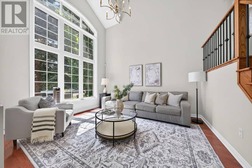 2203 Turnberry Road — photo 3 of 40