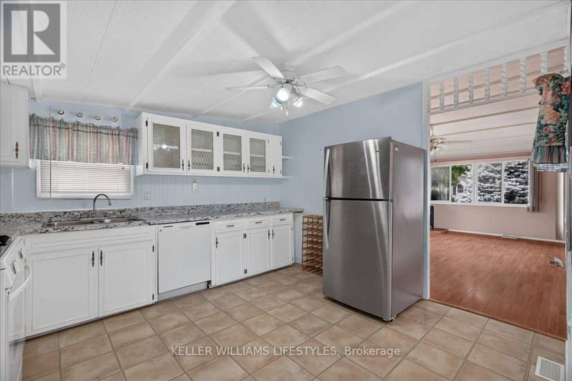 8 Stewart Street — photo 17 of 32