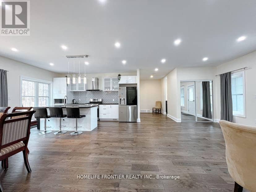 18 Murray Street — photo 9 of 40