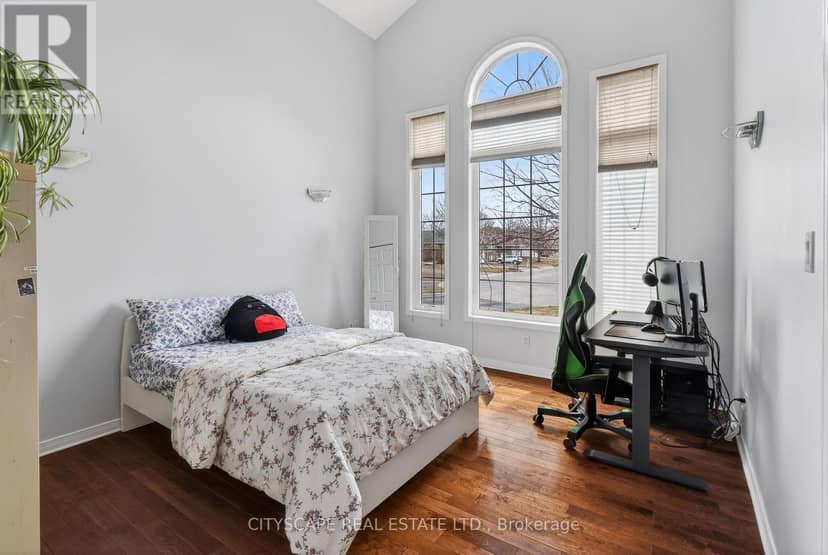 1100 Earnhart Street — photo 18 of 40