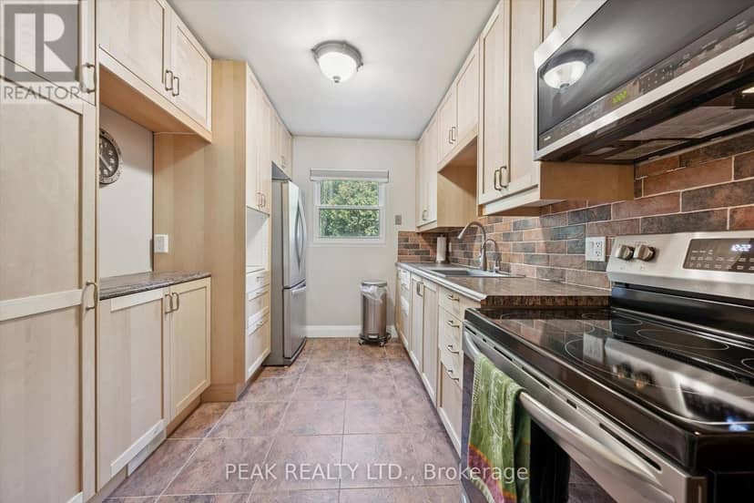 657B Albert Street — photo 20 of 40