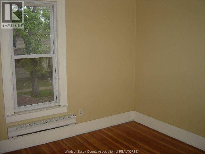 427 Gladstone Avenue — photo 11 of 20