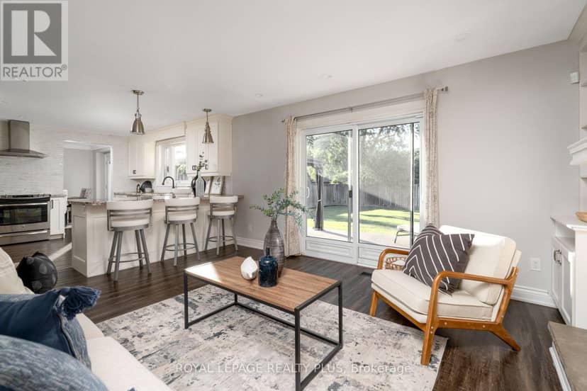 20 San Marino Crescent — photo 13 of 40