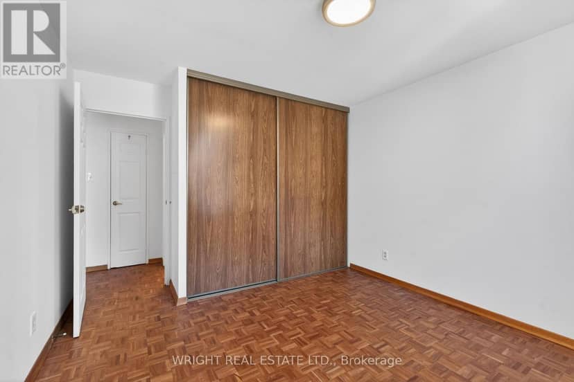 150 Beverley Street — photo 11 of 23