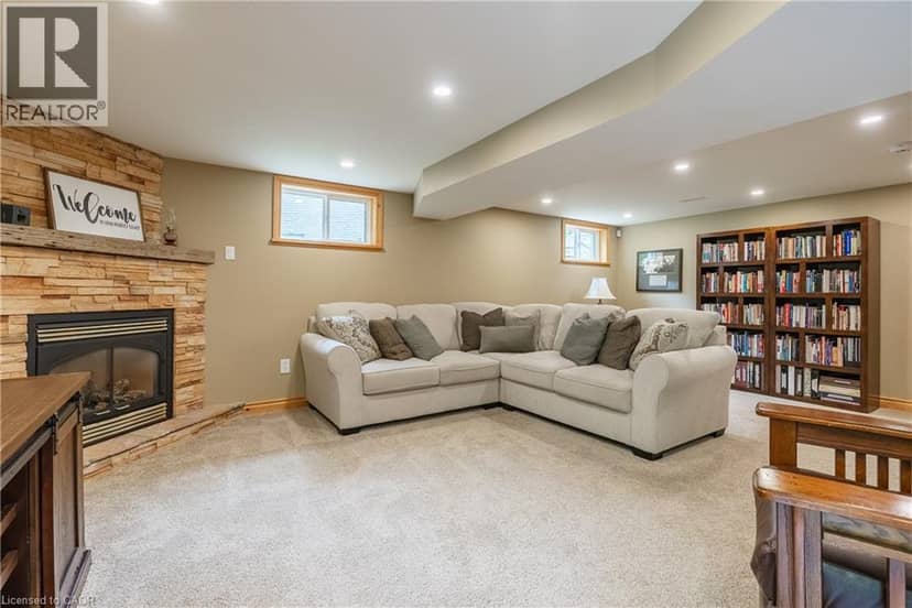 3 MAPLE Drive — photo 23 of 40
