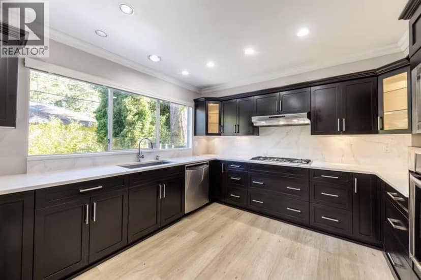 4000 W 33RD AVENUE, Vancouver, photo 2