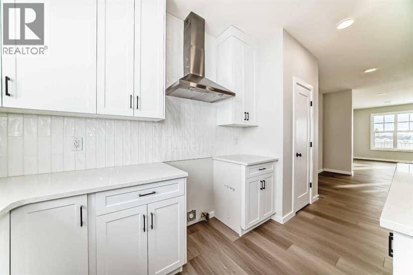 828 Sora Boulevard SE — photo 19 of 38