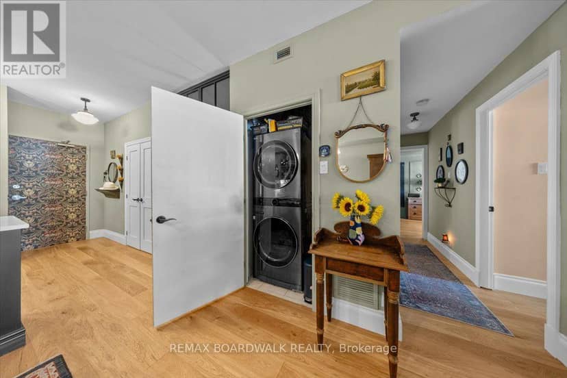 108 - 205 Bolton Street — photo 18 of 40
