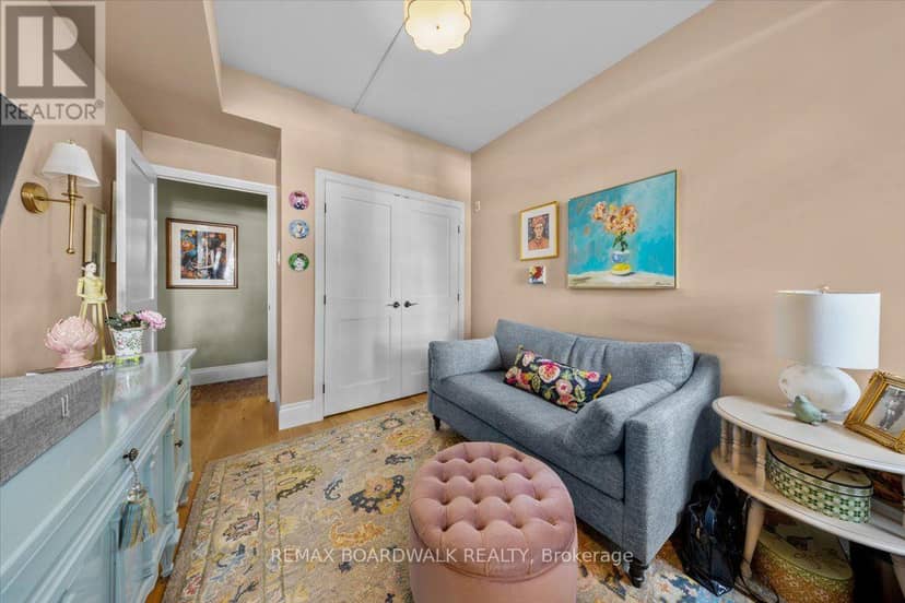 108 - 205 Bolton Street — photo 25 of 40