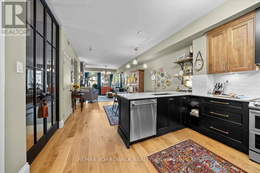108 - 205 Bolton Street — photo 4 of 40