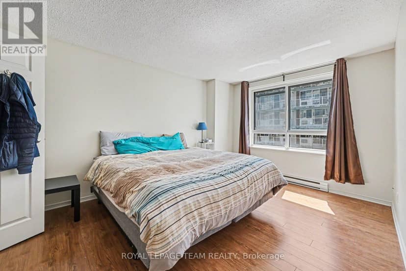 404 - 199 Kent Street — photo 11 of 20