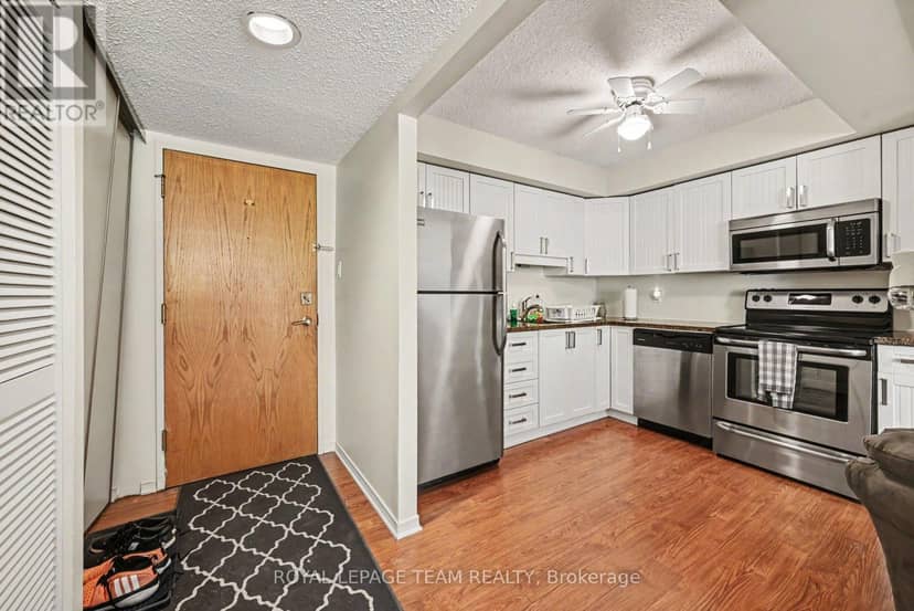404 - 199 Kent Street — photo 7 of 20