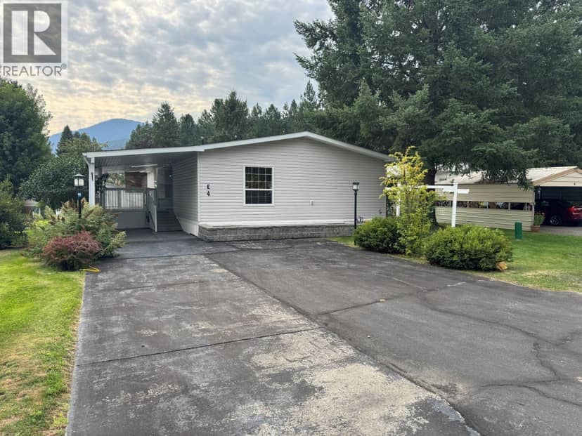 5455 Almond Gardens Road Unit# E4, Grand Forks