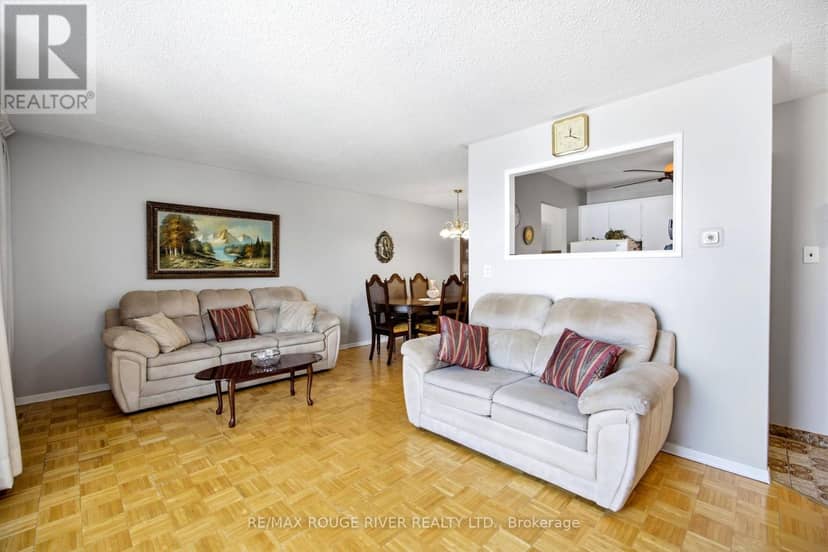 406 - 895 Kennedy Road — photo 10 of 26