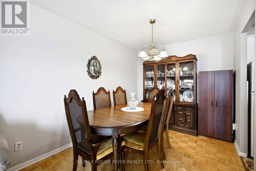 406 - 895 Kennedy Road — photo 11 of 26