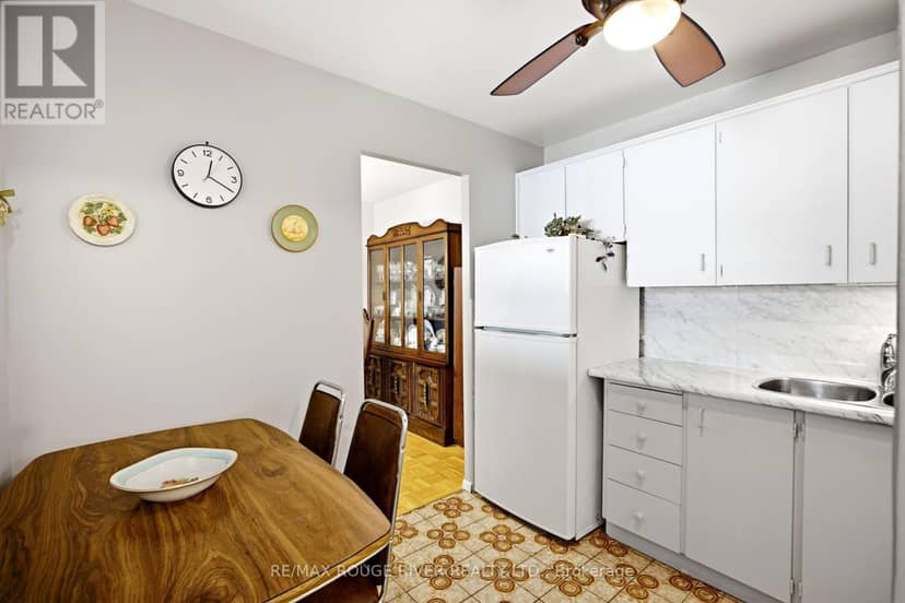 406 - 895 Kennedy Road — photo 15 of 26