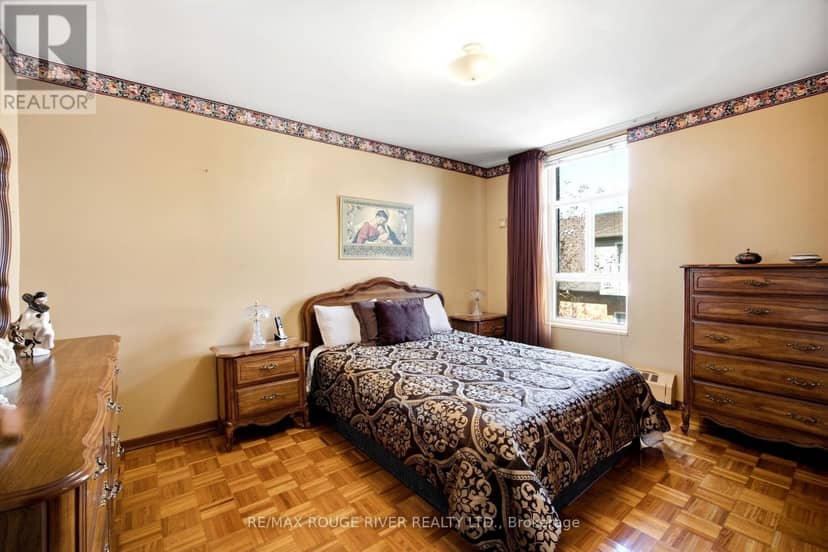 406 - 895 Kennedy Road — photo 19 of 26