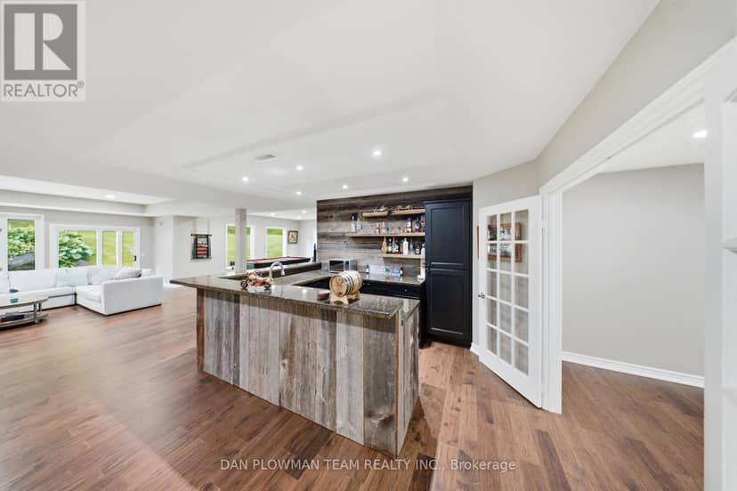 64 Woodbridge Circle — photo 34 of 40