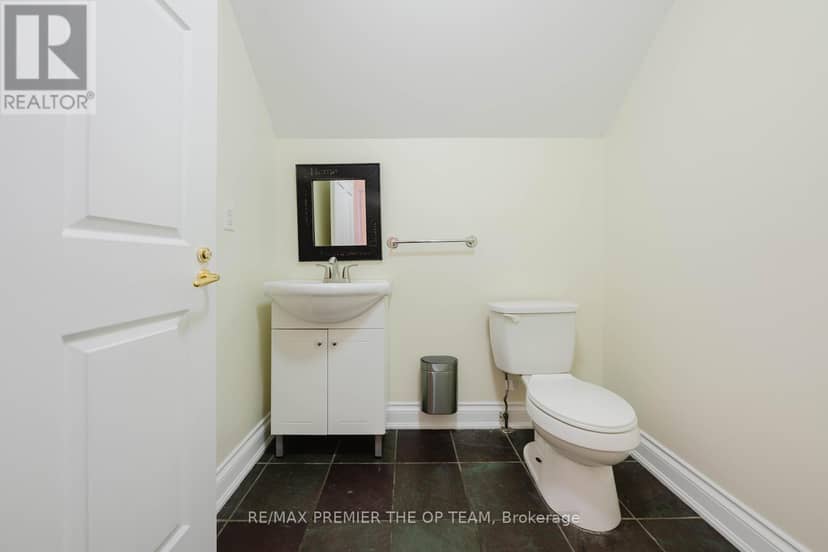7930 Kipling Avenue — photo 13 of 40