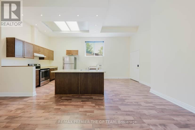 7930 Kipling Avenue — photo 4 of 40