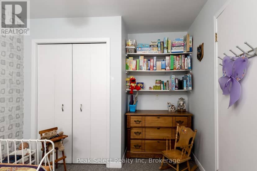 353 Queen Street E — photo 27 of 40
