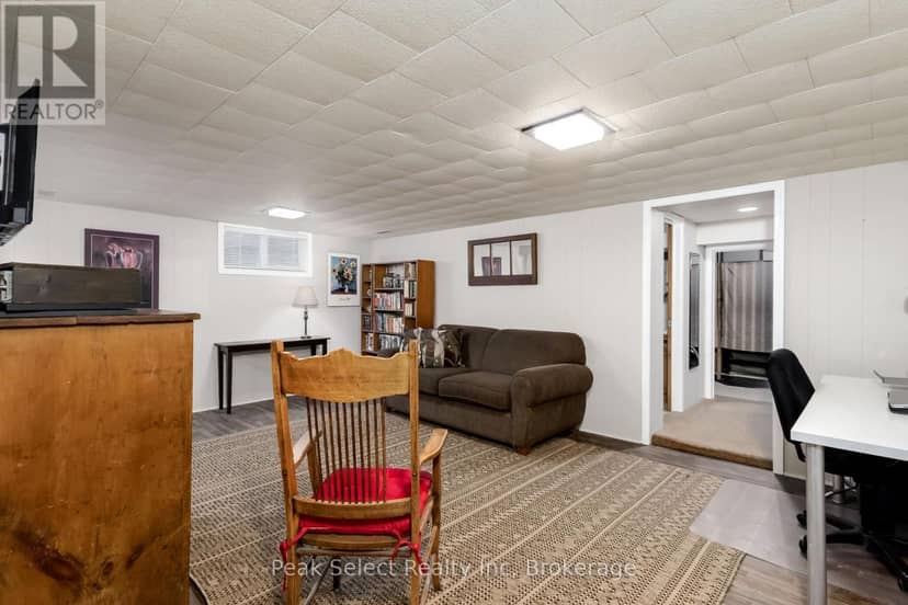 353 Queen Street E — photo 29 of 40