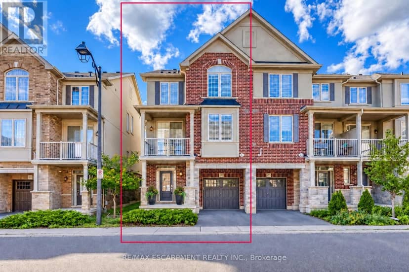 393 Grantham Common — photo 1 of 40