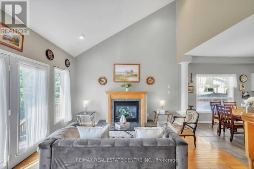35 Cameron Court — photo 10 of 32