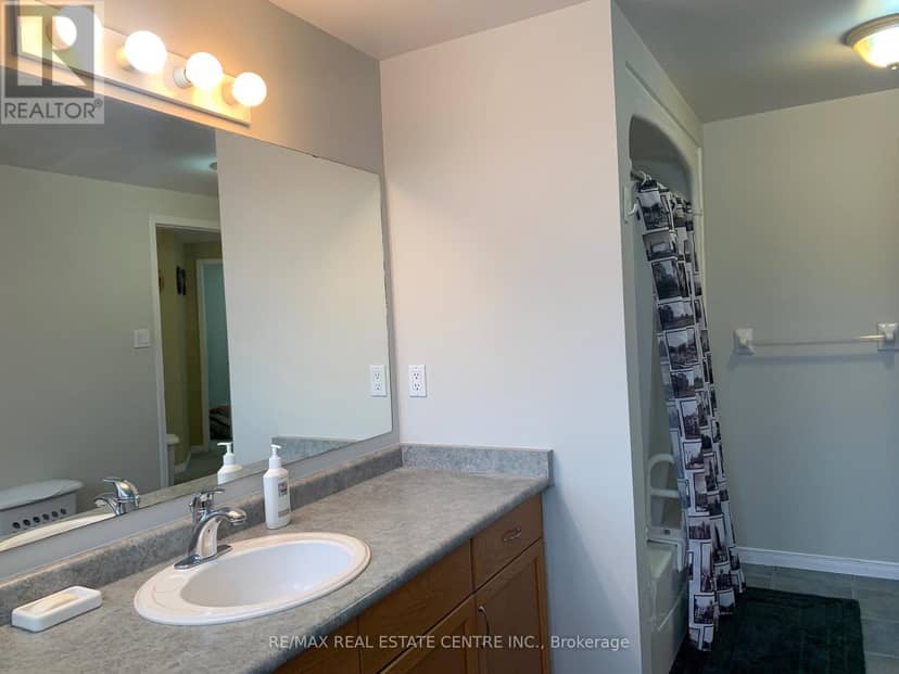 35 Cameron Court — photo 18 of 32