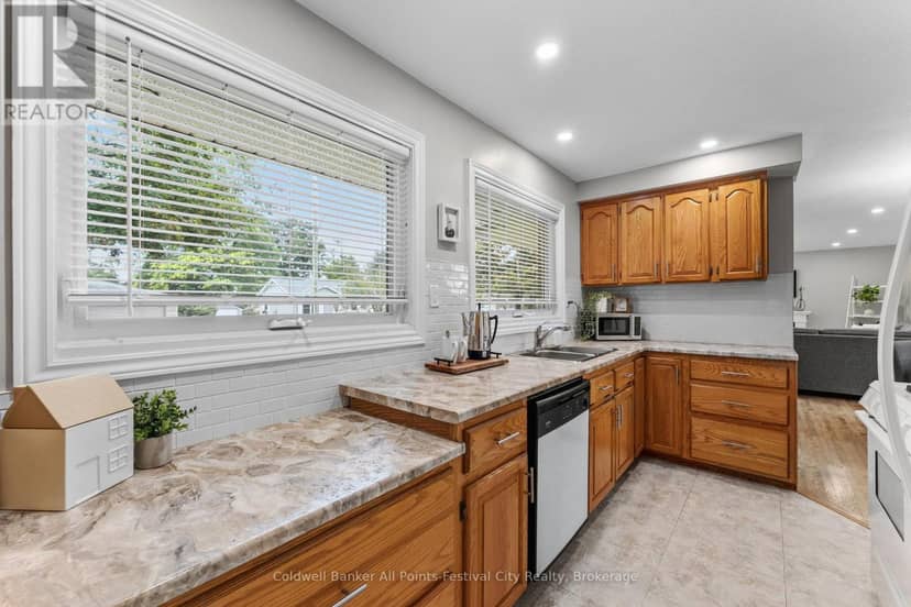 153 Warren Street — photo 17 of 40
