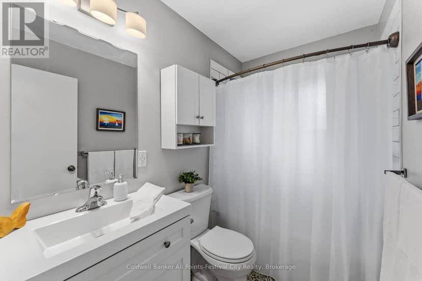 153 Warren Street — photo 20 of 40