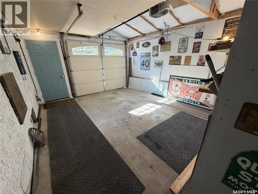 503 Bison AVENUE — photo 40 of 40