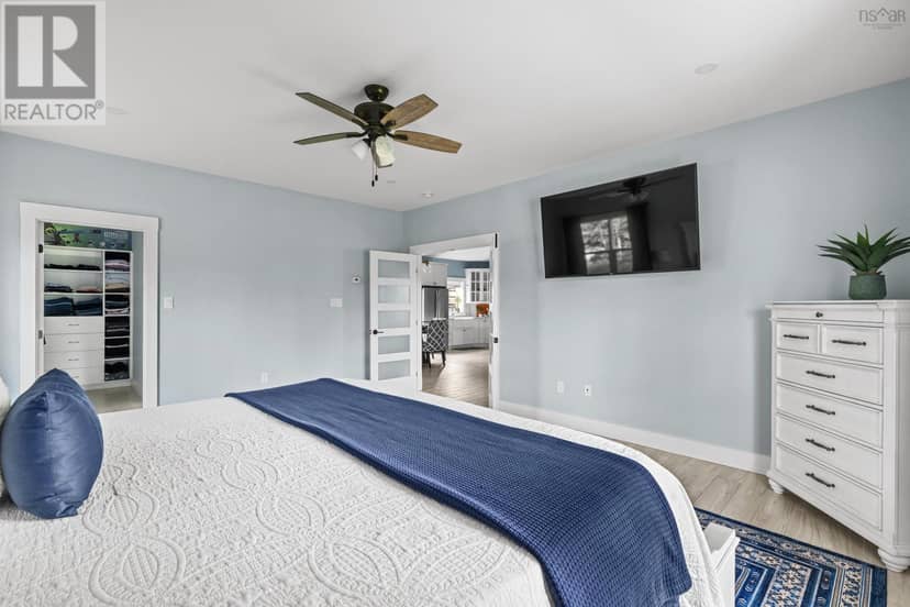 84 Powers Road — photo 18 of 40