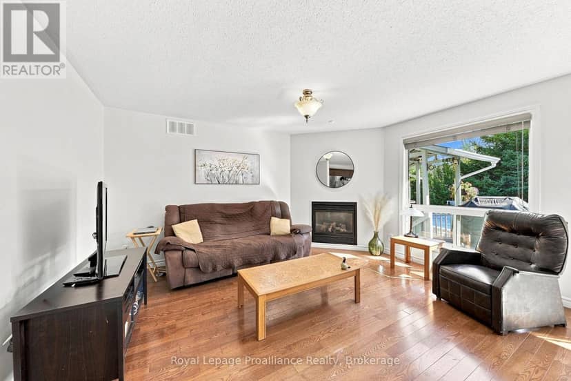 9 Seneca Drive — photo 18 of 40
