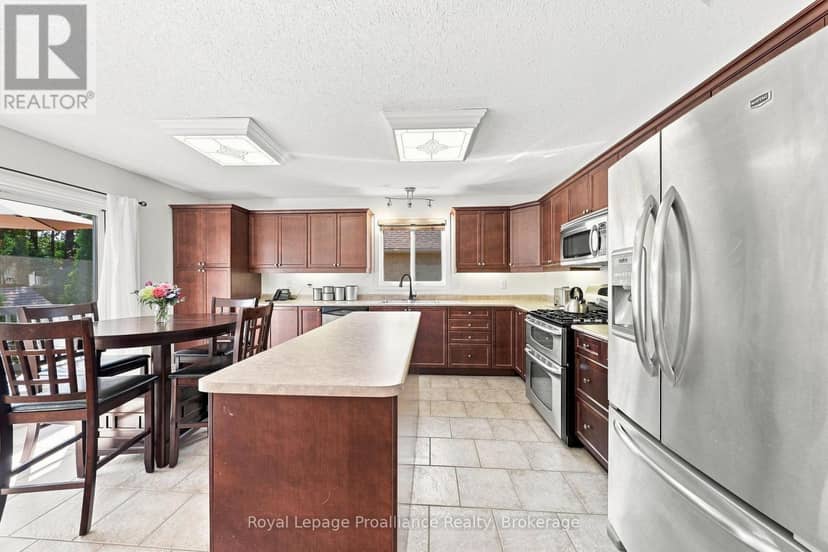 9 Seneca Drive — photo 22 of 40