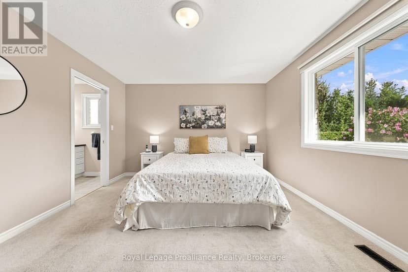 9 Seneca Drive — photo 27 of 40