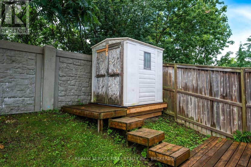 122 Briceland Street — photo 38 of 38