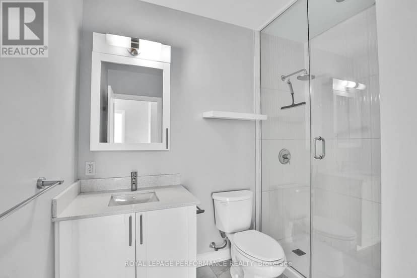 3508 - 805 Carling Avenue — photo 18 of 31