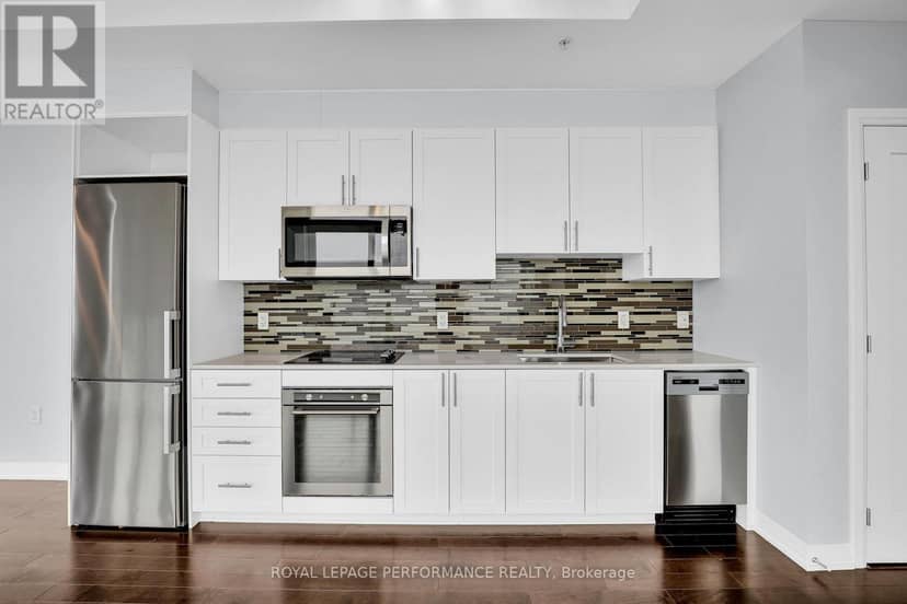 3508 - 805 Carling Avenue — photo 9 of 31