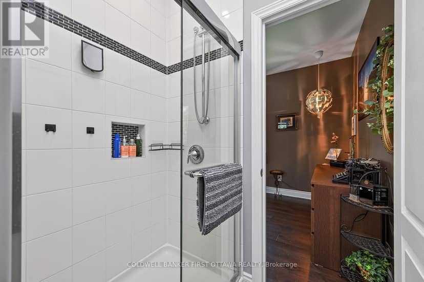 193 Maggie's Crescent — photo 31 of 40