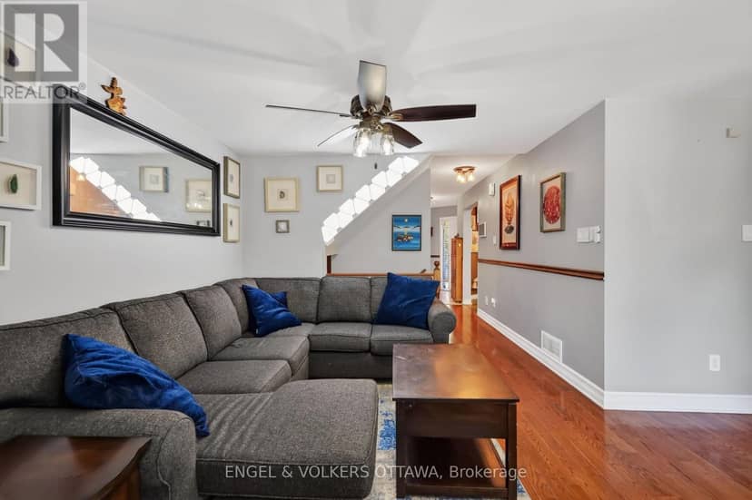9 Streamwood Lane — photo 14 of 40