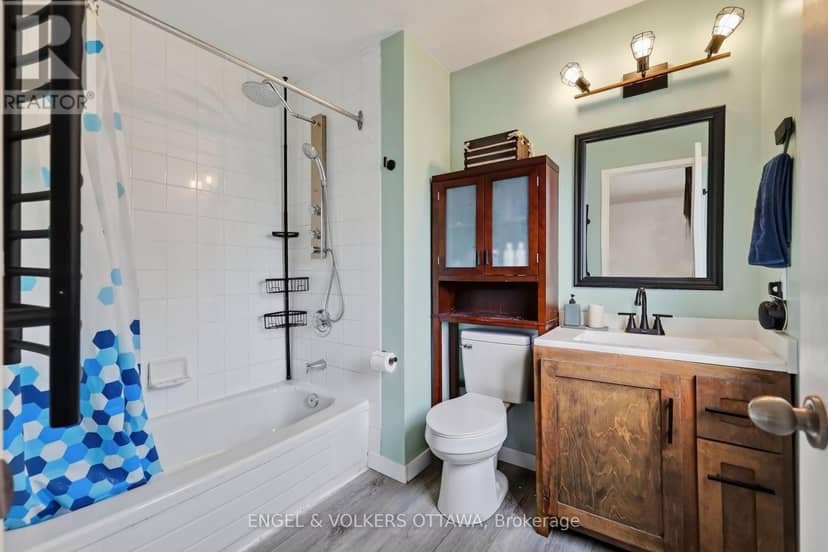 9 Streamwood Lane — photo 25 of 40