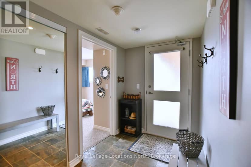 208 - 6 Brandy Lane Drive — photo 11 of 40