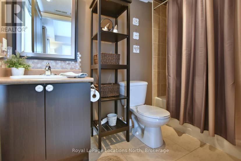 208 - 6 Brandy Lane Drive — photo 24 of 40