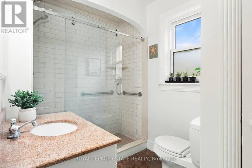72 Manderley Drive — photo 14 of 27